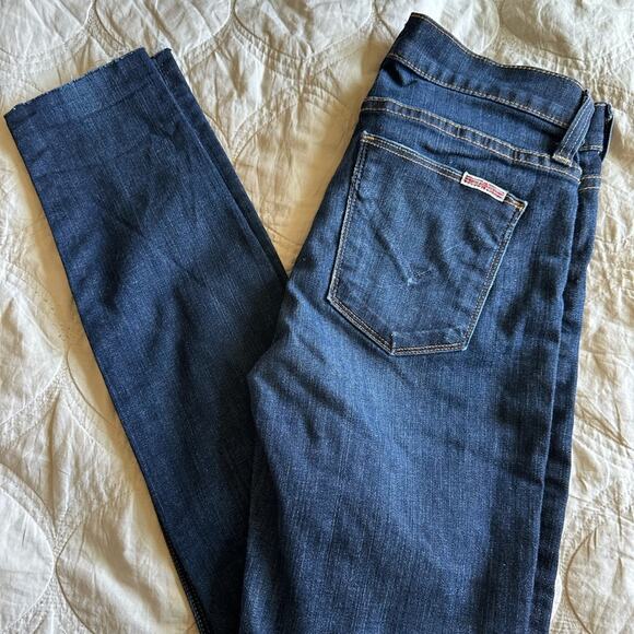 HUDSON Nico Super Skinny MidRise Dark Wash Jeans With Raw Hem - Picture 6 of 6